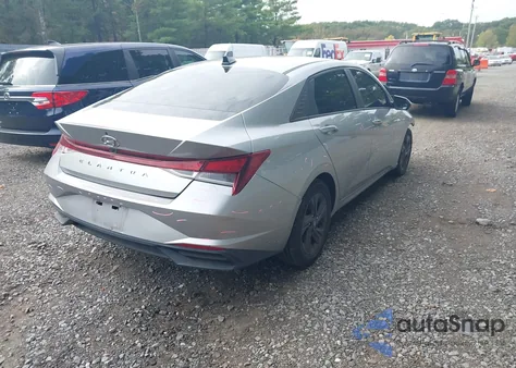 2021 Hyundai Elantra Sel z USA, uszkodzony, nr VIN 5NPLM4AG5MH045481